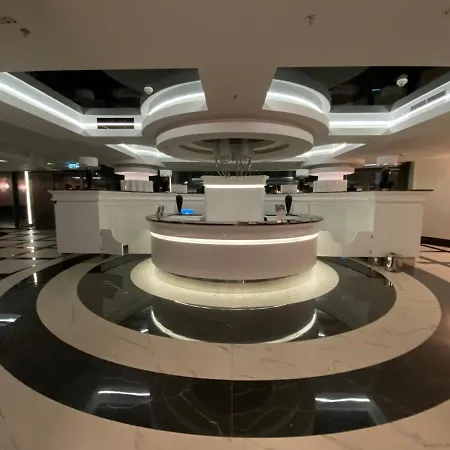 Hanza Tower High Floor Swimming Pool & Apartment *