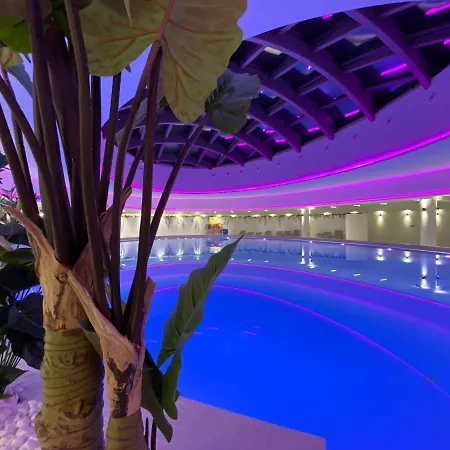 Apartmán Hanza Tower High Floor Swimming Pool & *