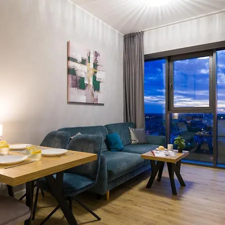 Hanza Tower High Floor Swimming Pool & Appartement