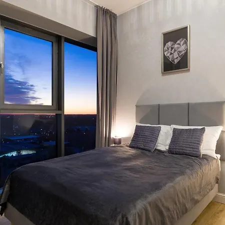 Apartment Hanza Tower High Floor Swimming Pool &