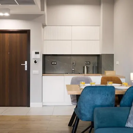 Hanza Tower High Floor Swimming Pool & Apartment Szczecin