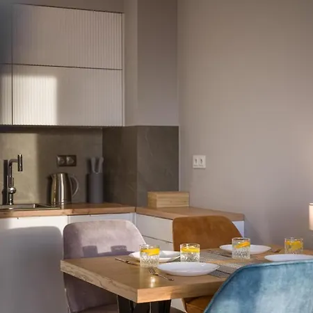 Hanza Tower High Floor Swimming Pool & *