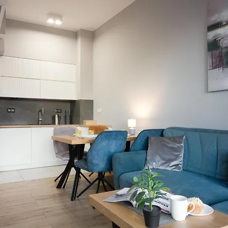 Apartment Hanza Tower High Floor Swimming Pool &