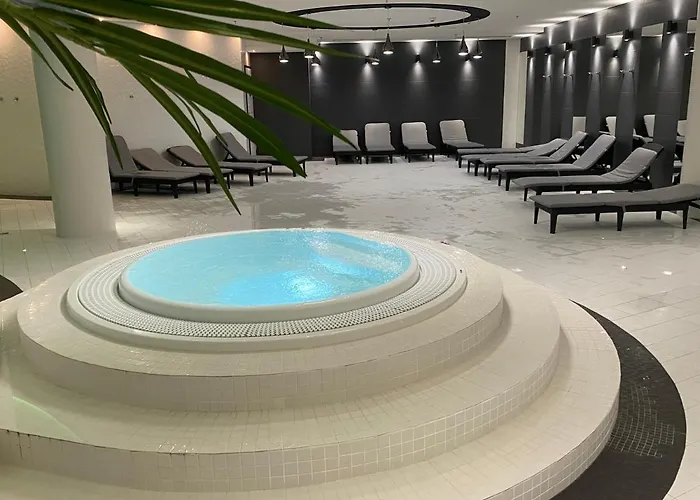 Apartment Hanza Tower High Floor Swimming Pool &