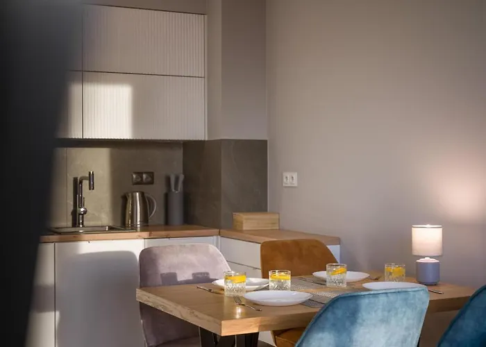 Hanza Tower High Floor Swimming Pool & *