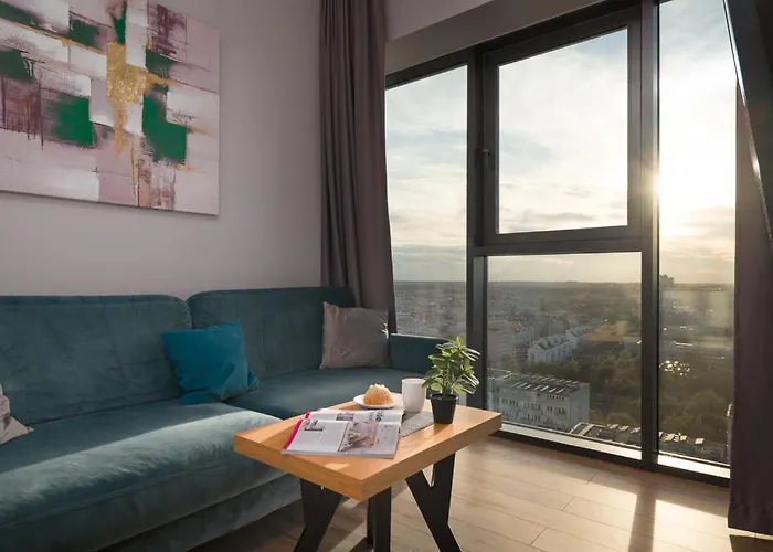 Hanza Tower High Floor Swimming Pool & Apartment *